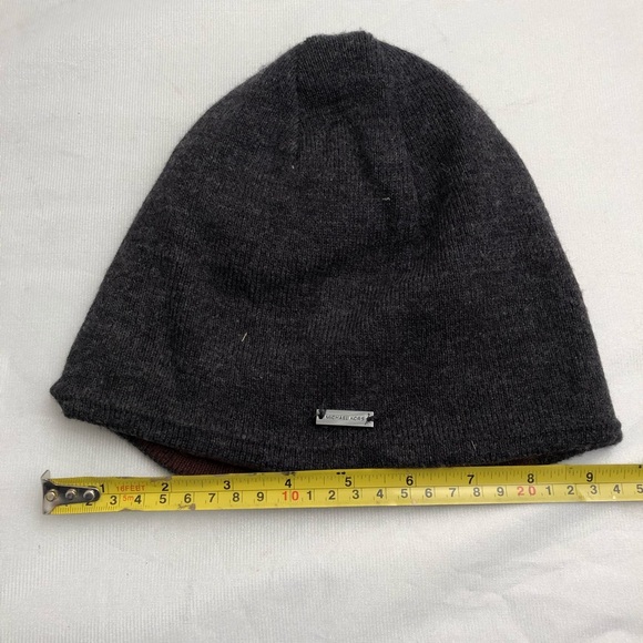 Michael Kors unisex reversible knit beanie hat - Picture 4 of 6